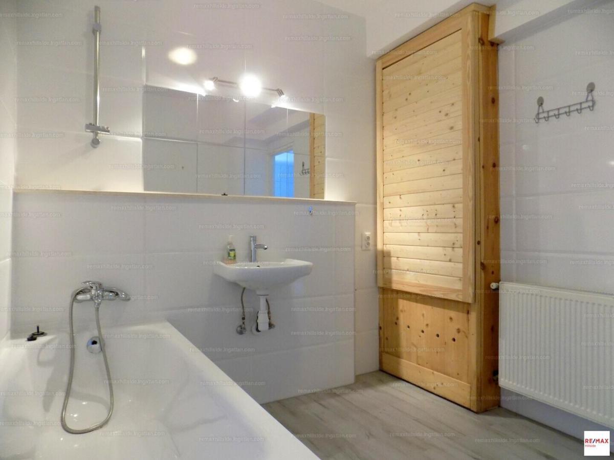 Romantic Two Bedroom Apartments In The Hills Of Budapest With Private Parking Dış mekan fotoğraf