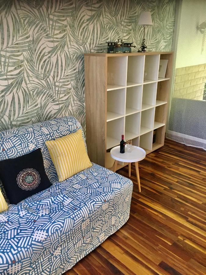 Romantic Two Bedroom Apartments In The Hills Of Budapest With Private Parking Dış mekan fotoğraf